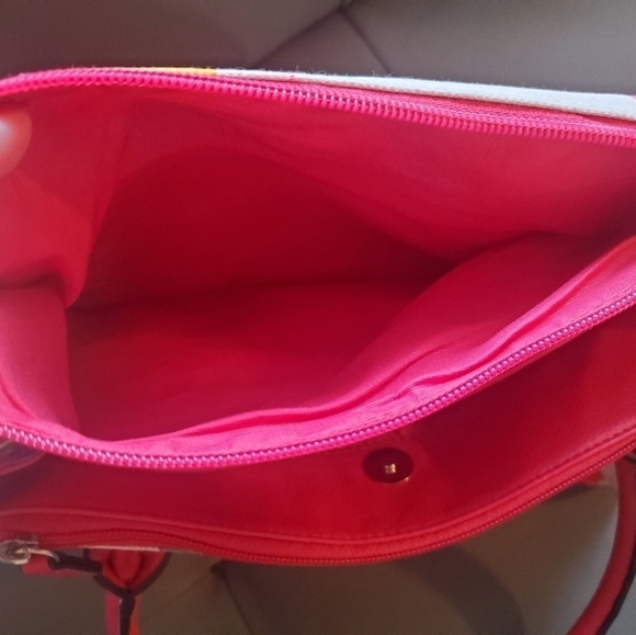 Floral multicolored and pink medium size purse - Picture 9 of 9